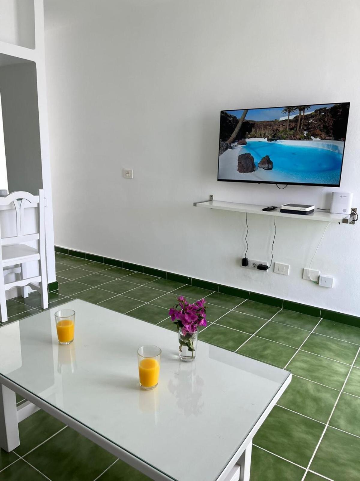 Retama Apartment Tias